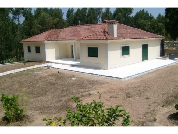 Detached House – Ourém brought to you by Janela Digital – Casa Sapo