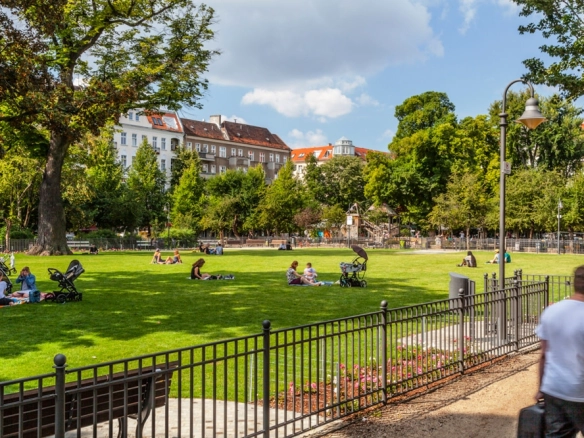 Brand-new 4-room family home with two terraces in the heart of Friedrichshain