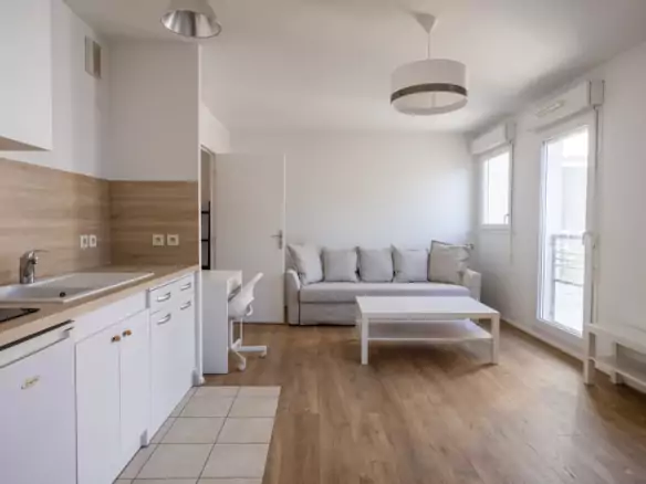 Splendid studio apartment on top floor with big balcony in the heart of Friedrichshain